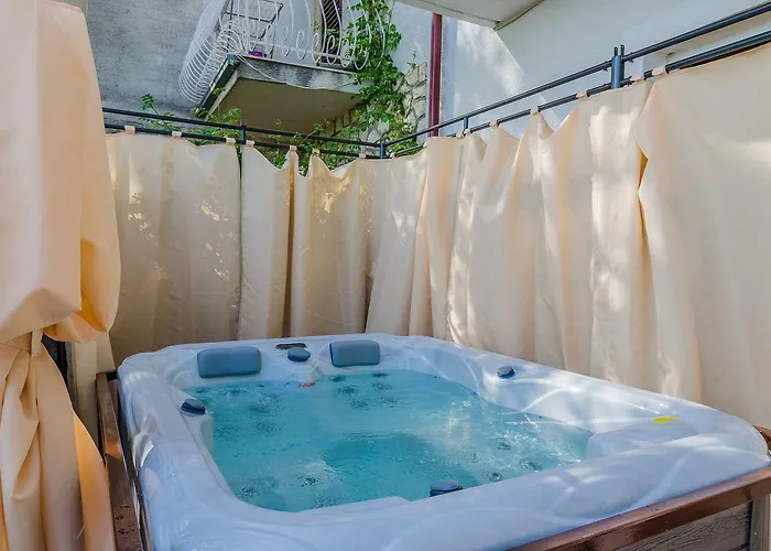 아파트 Beeindruckendes Mit Whirlpool, Lounge-liegen, Meerblick, Grill *