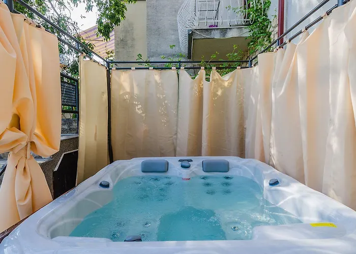 Beeindruckendes Mit Whirlpool, Lounge-liegen, Meerblick, Grill * 드라말리