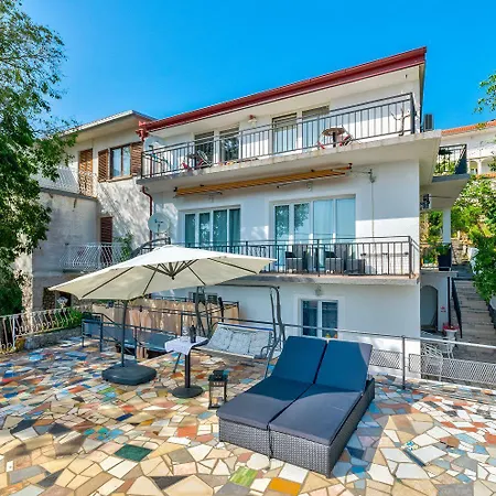 Διαμέρισμα Beeindruckendes Mit Whirlpool, Lounge-liegen, Meerblick, Grill
