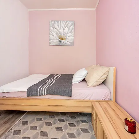 Διαμέρισμα Beeindruckendes Mit Whirlpool, Lounge-liegen, Meerblick, Grill Dramalj