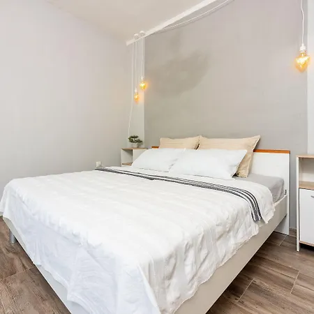 Διαμέρισμα Beeindruckendes Mit Whirlpool, Lounge-liegen, Meerblick, Grill *