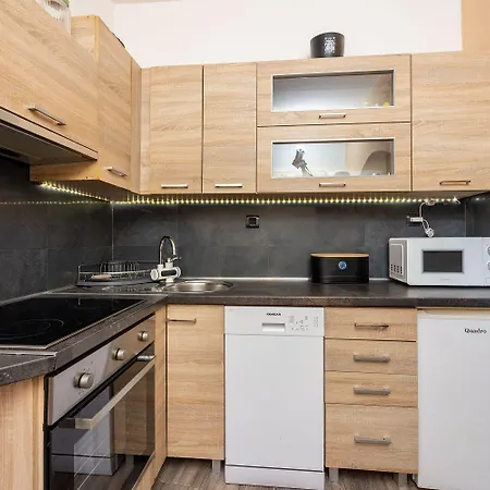 Beeindruckendes Mit Whirlpool, Lounge-liegen, Meerblick, Grill * Dramalj